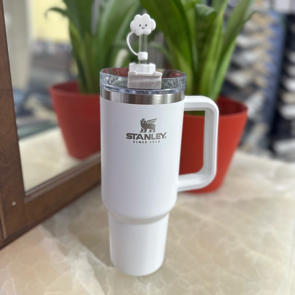 STANLEY 40oz Adventure Quencher Tumbler- WHITE - BONUS Straw Cover